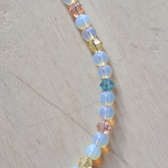 Opalite Bead Choker - Picture 12 of 12
